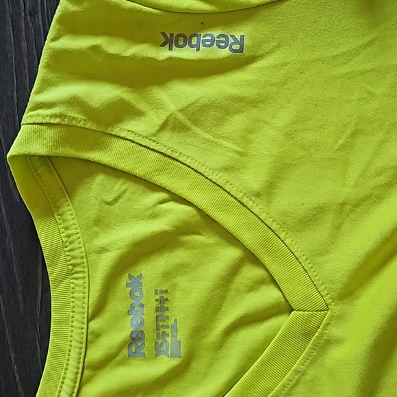 XS Reebok workout set - Picture 3 of 3